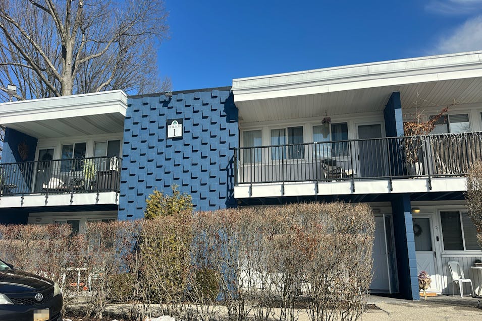 1-2 Wyndover Woods Lane Unit 2 White Plains, NY 10603, Westchester County