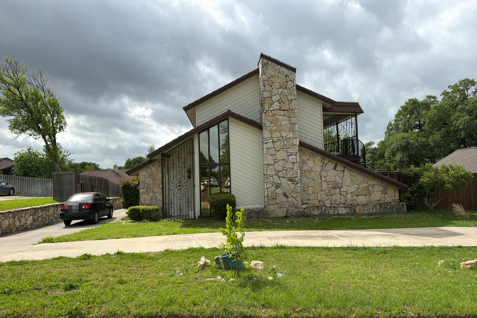 Woodside Hl, Fort Worth, TX 76179