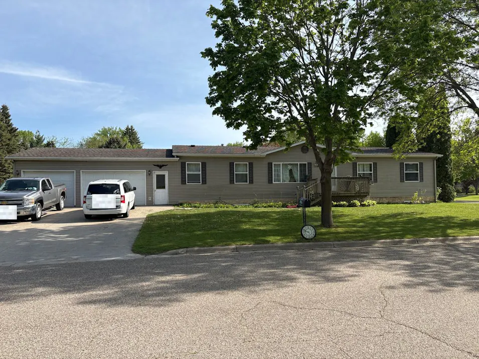 138 E Nelson St Litchfield, MN 55355, Meeker County