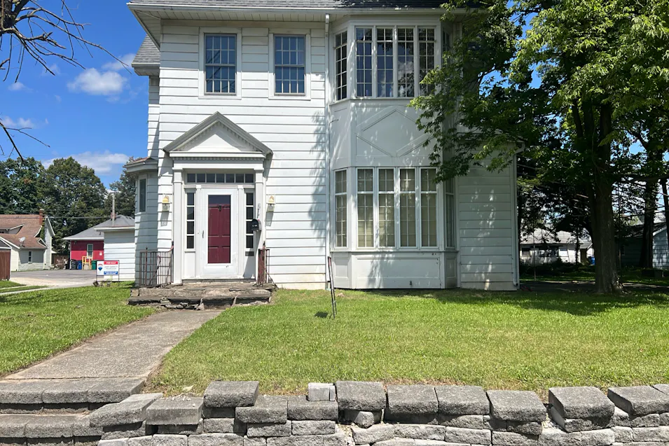 1224 W 4th St Marion, IN 46952, Grant County