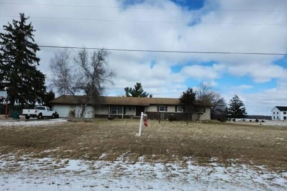 9112 N Clinton Trl Mulliken, MI 48861, Eaton County