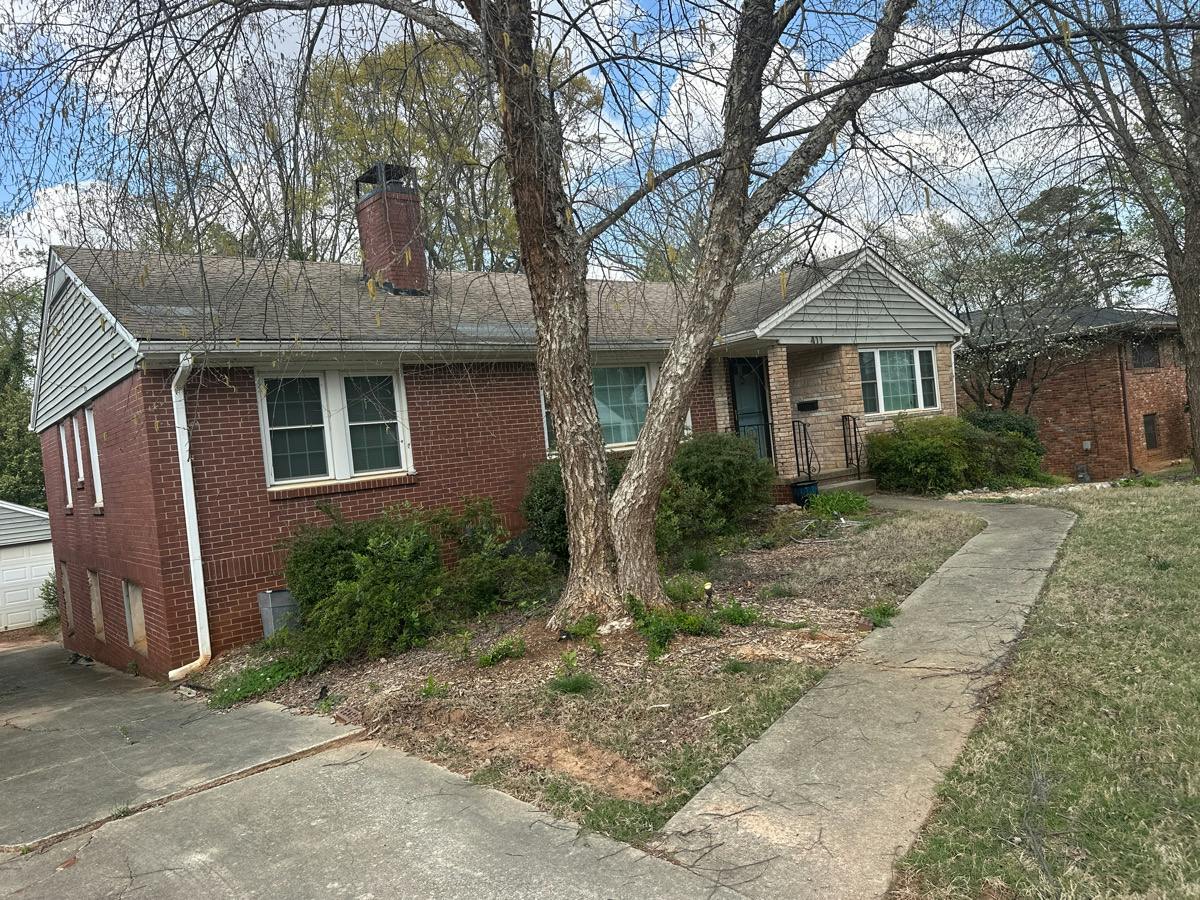 Lynnhaven Dr, Atlanta, GA 30310