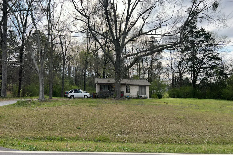 2108 Barkley Bridge Hartselle, AL 35640, Morgan County