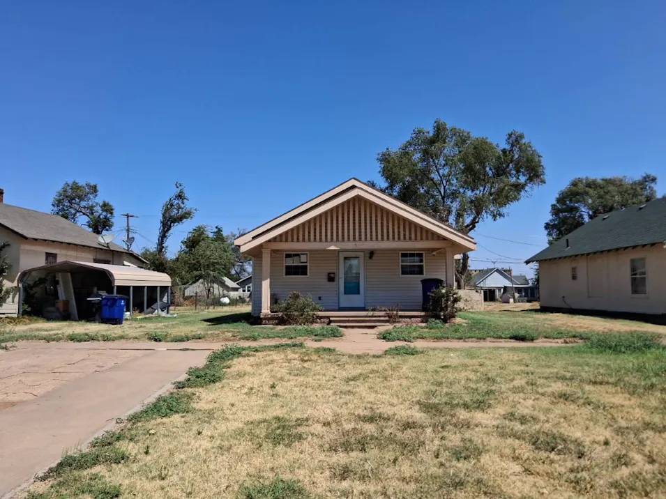 718 Barnes Ave Alva, OK 73717, Woods County