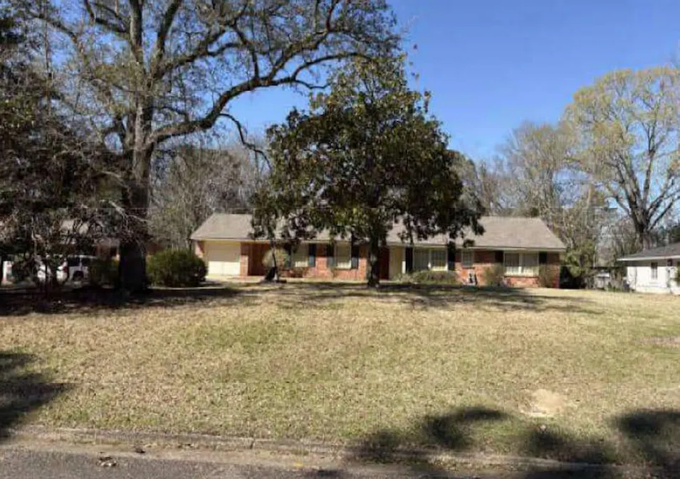 2660 Fairmont Rd Montgomery, AL 36111, Montgomery County
