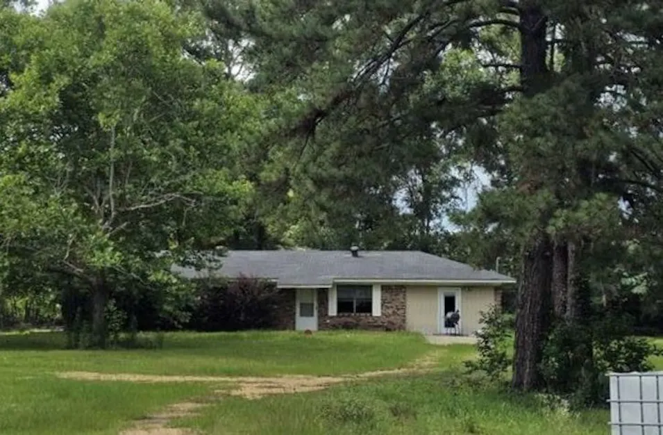 651 Society Hill Rd Carson, MS 39427, Jefferson Davis County