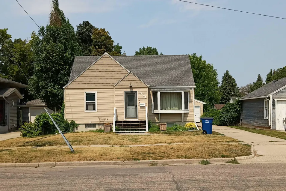1324 7th Avenue North Moorhead, MN 56560, Moorhead County