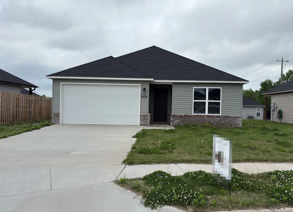 2533 East Foxbury Street Siloam Springs, AR 72761, Benton County