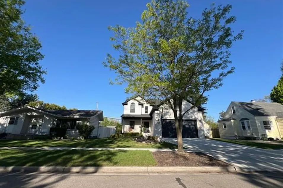 14937 Cavour Ave Livonia, MI 48154, Wayne County