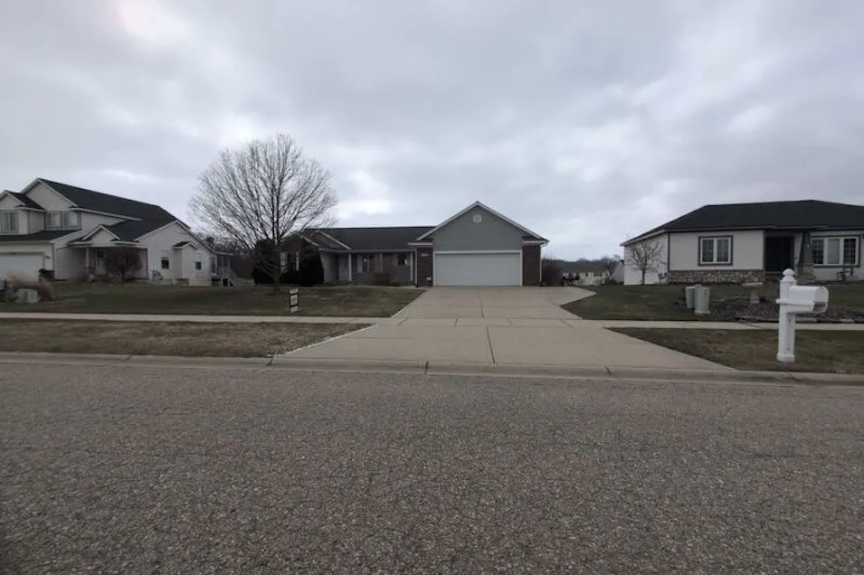 7373 Brewer Dr Hudsonville, MI 49426, Ottawa County