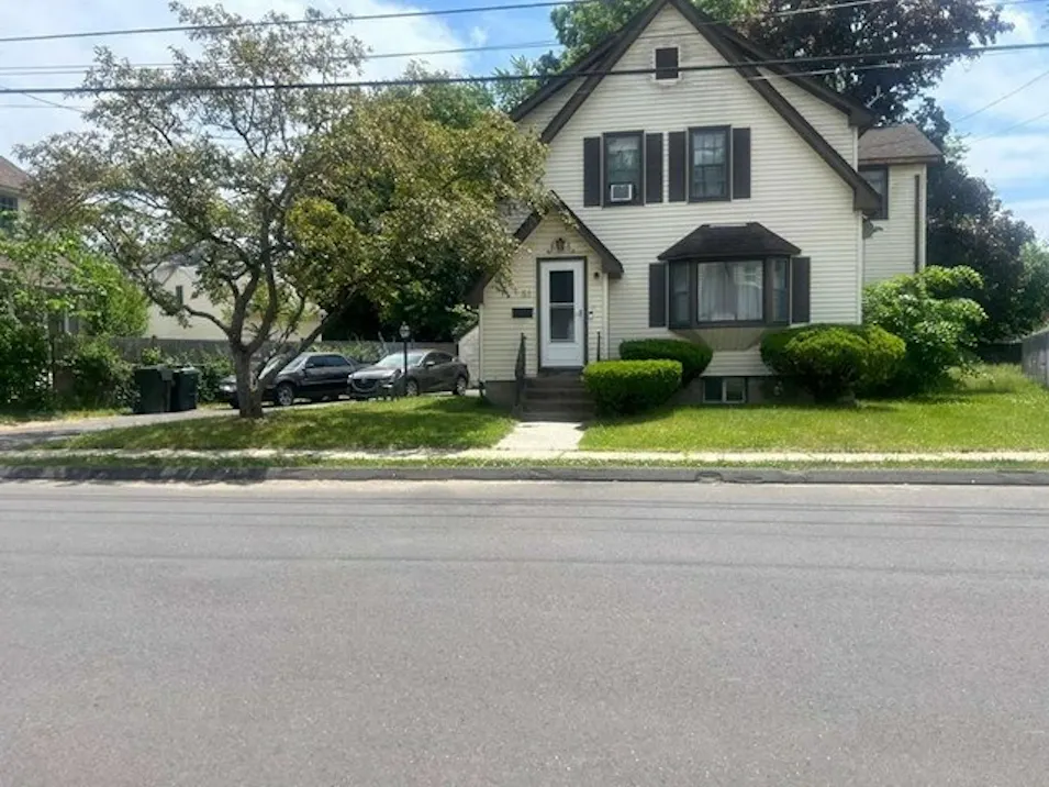 51 Daniel St East Hartford, CT 06108, Hartford County