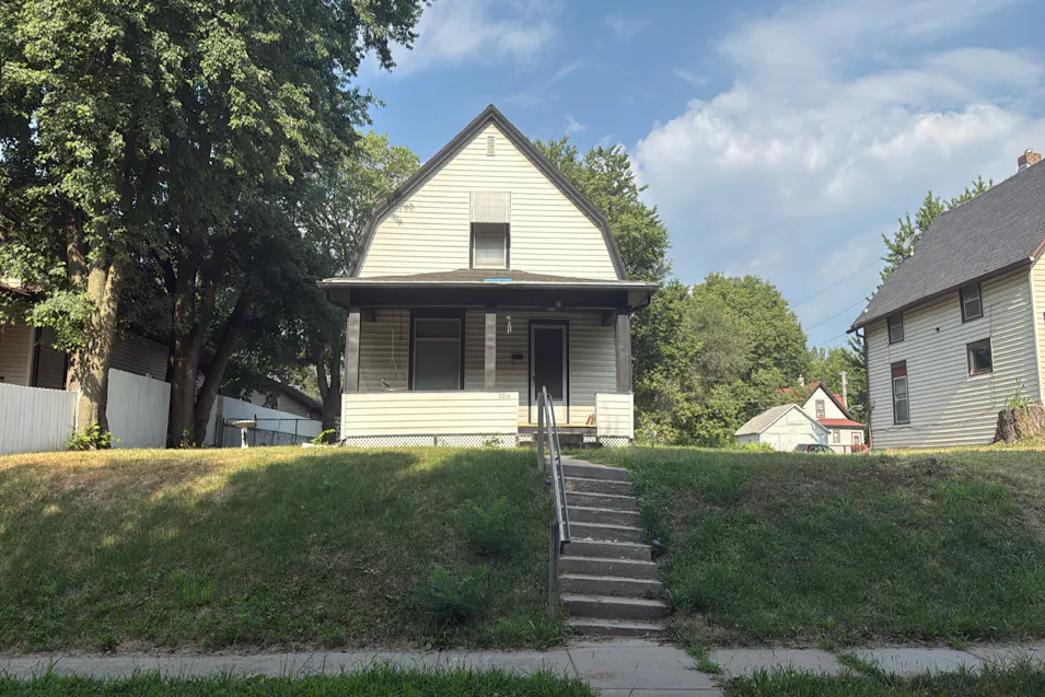 5014 N 22nd St Omaha, NE 68110, Douglas County