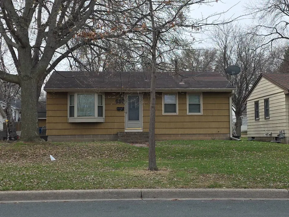 630 7th Ave E Shakopee, MN 55379, Scott County