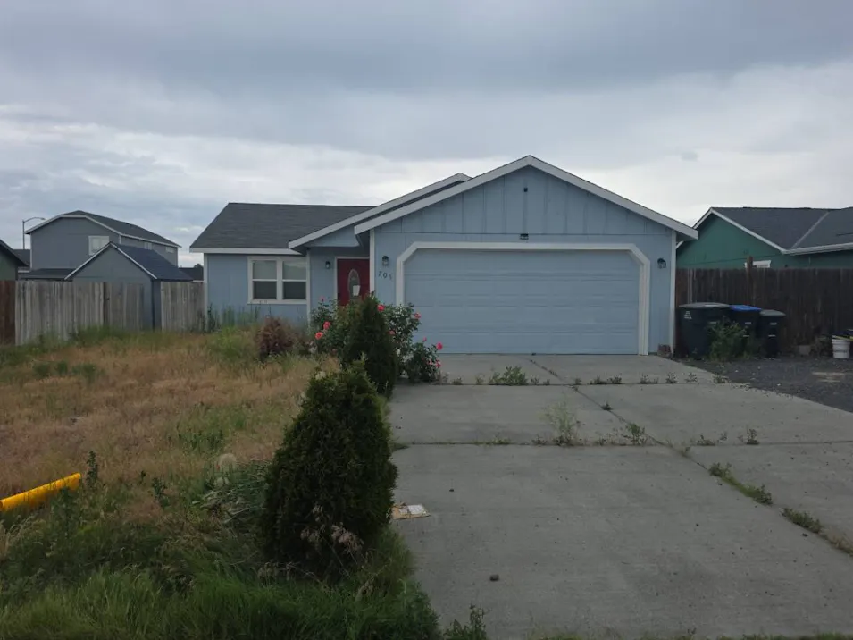 705 N Paxson Dr Moses Lake, WA 98837, Grant County