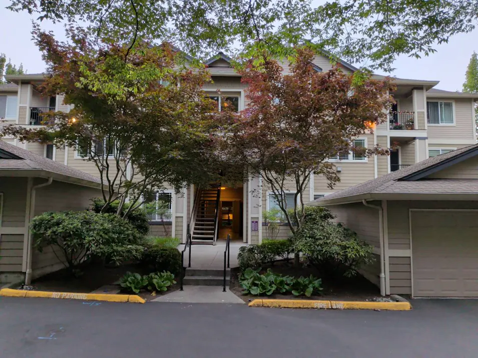 107 164th Street SE, Unit 2-301 Bothell, WA 98012, Snohomish County