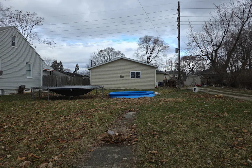 617 MacDonald Ave Flint, MI 48507, Genesee County