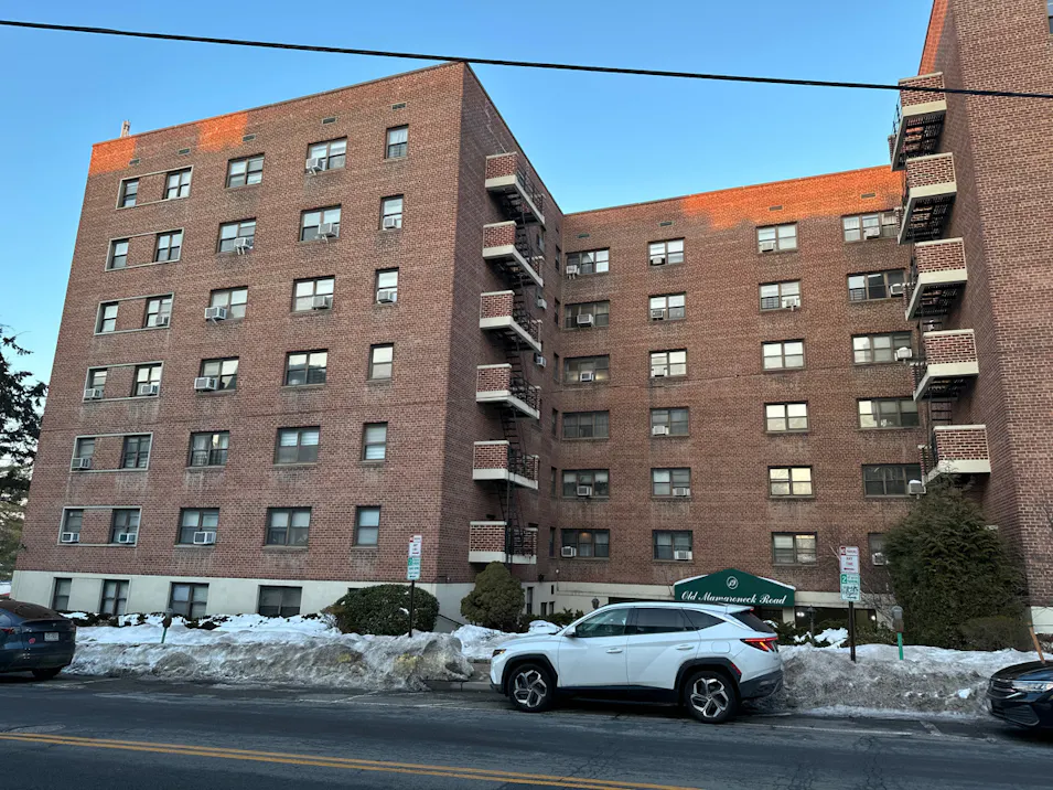 19 Old Mamaroneck Road Apartment 3m White Plains, NY 10605, Westchester County