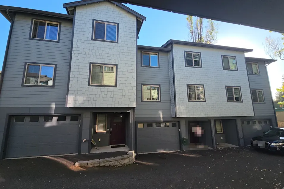 4910 S Willow St #b Seattle, WA 98118, King County