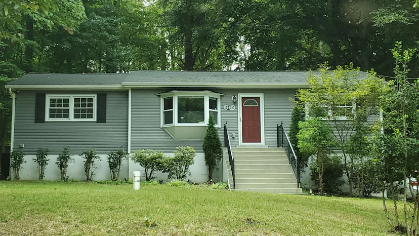14405 Croom Airport Rd