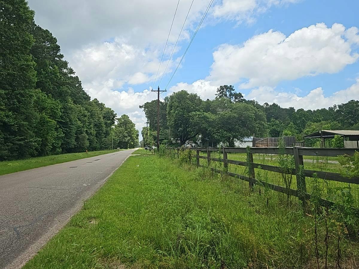 County Road 2224 , Cleveland, TX 77327