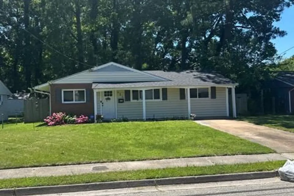 424 Beaumont Street Hampton, VA 23669, Hampton City County