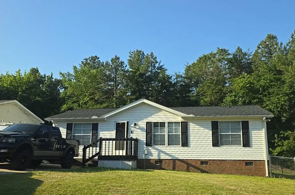 1604 Mossbrook Cir High Point, NC 27260, Guilford County