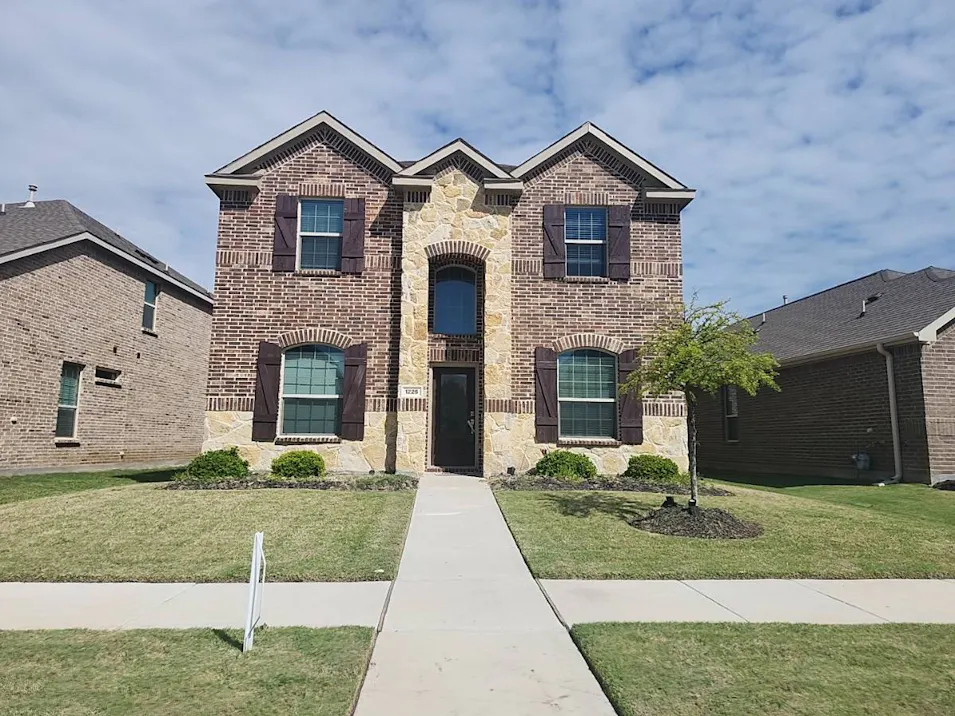 1225 Milfoil Dr Fort Worth, TX 76247, Denton County