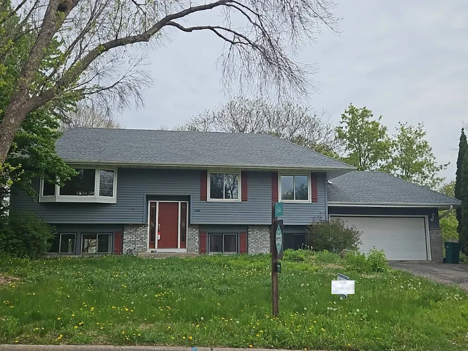 2400 E 125th St Burnsville, MN 55337, Dakota County
