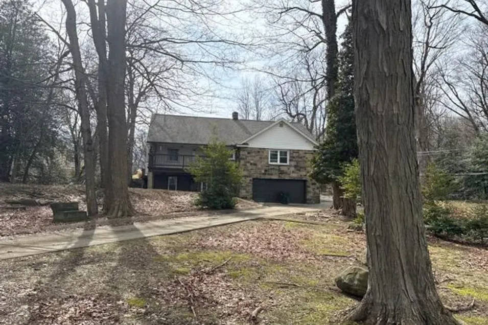 4508 Monticello Blvd Euclid, OH 44143, Cuyahoga County