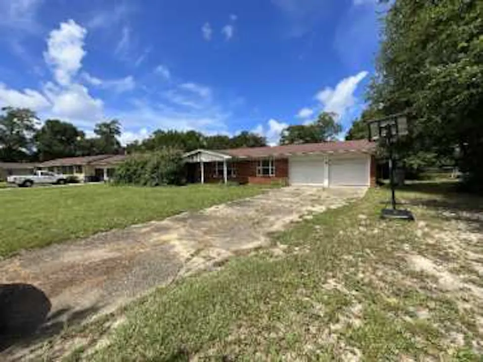 905 N 74th Ave Pensacola, FL 32506, Escambia County