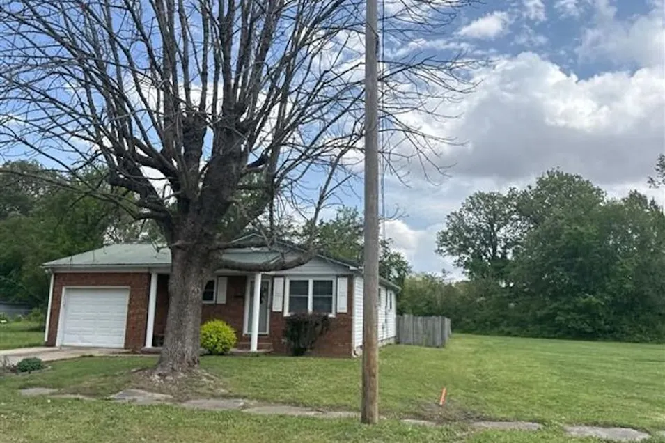 338 North Poplar Street Dexter, MO 63841, Stoddard County