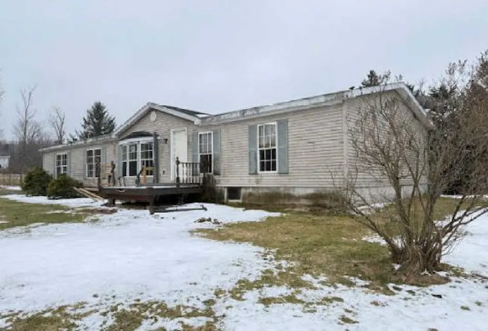 185 County Rt 65 Bernhards Bay, NY 13028, Oswego County