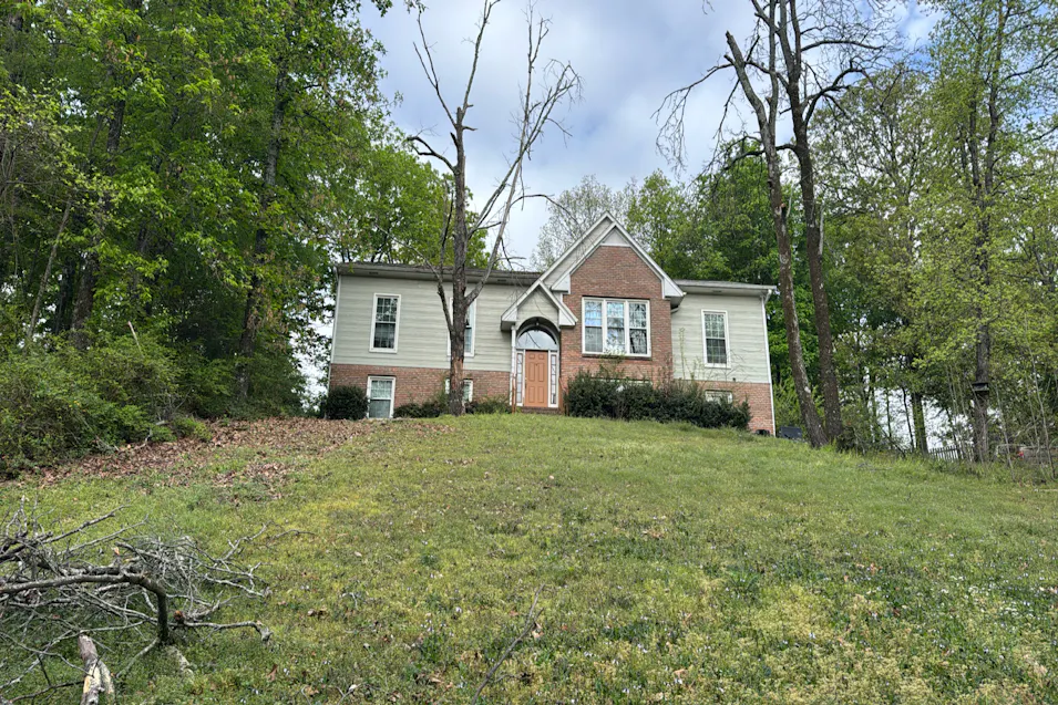 1909 Seattle Slew Dr Helena, AL 35080, Shelby County