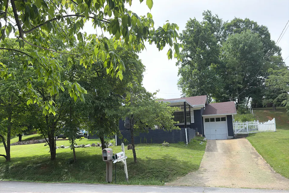 1230 Woodlawn Drive Greeneville, TN 37745, Greene County