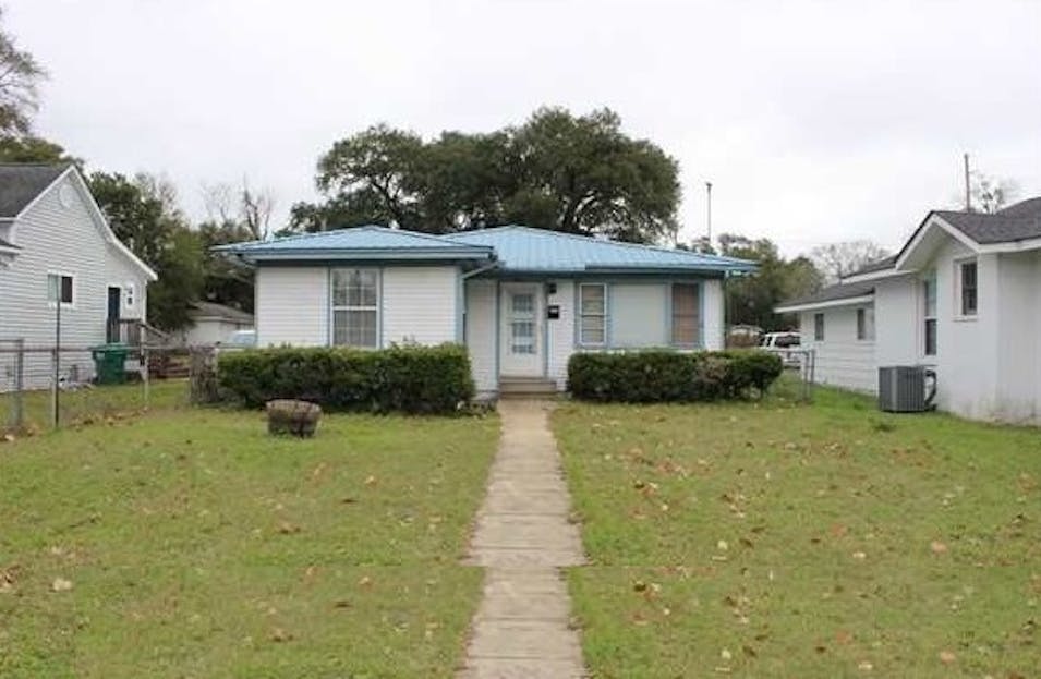 1914 19th Ave Gulfport, MS 39501, Harrison County