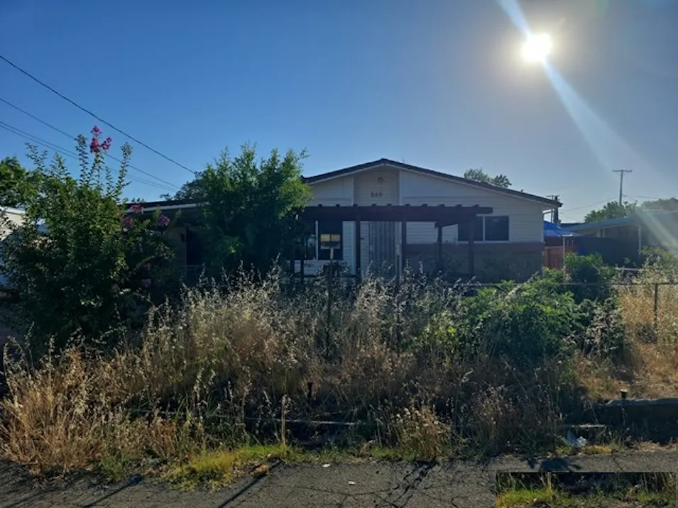 846 Ridge Rd Redding, CA 96003, Shasta County