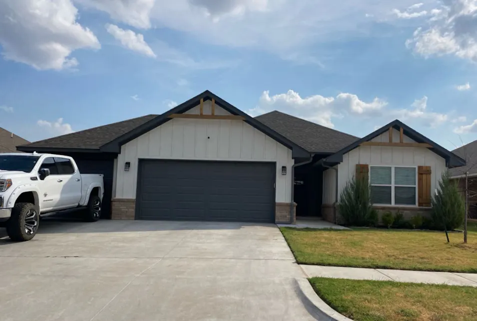 11020 SW 34th Ter Yukon, OK 73099, Canadian County