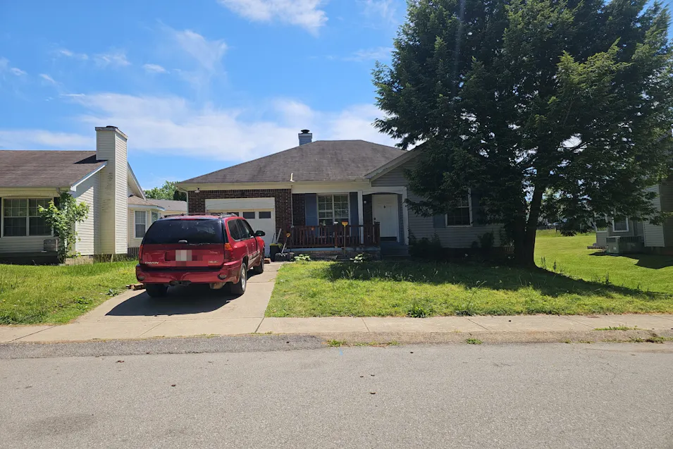 86 Grassmire Dr Clarksville, TN 37042, Montgomery County