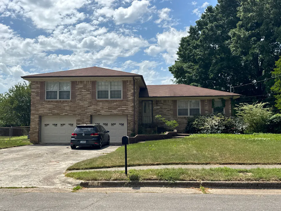 6413 Deramus Ave NW Huntsville, AL 35806, Madison County