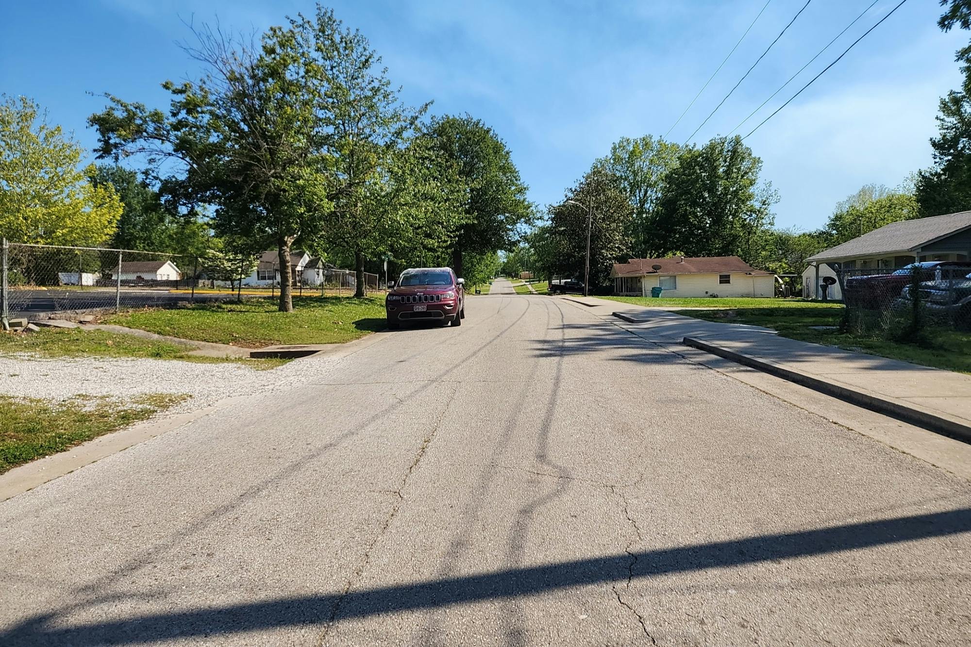 Fort Ave, Springfield, MO 65803