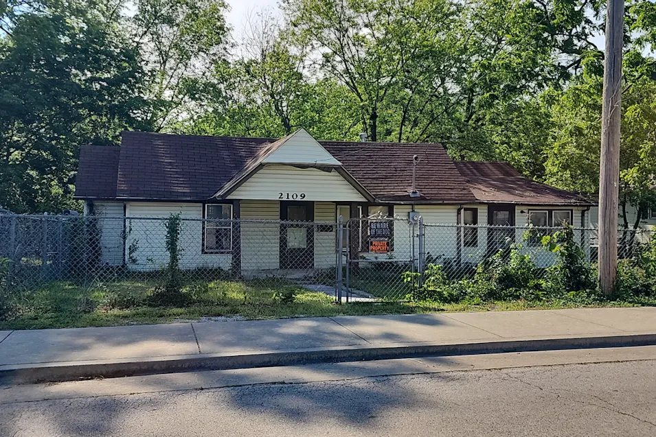 2109 N Fort Ave Springfield, MO 65803, Greene County