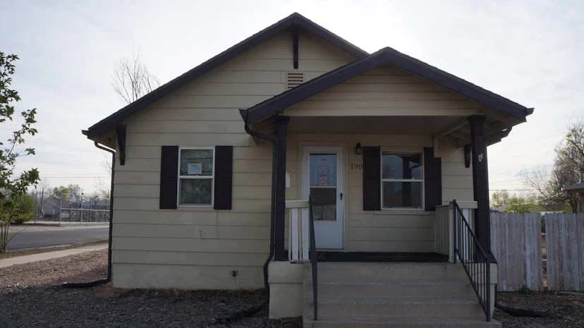 190 N 8th Ave