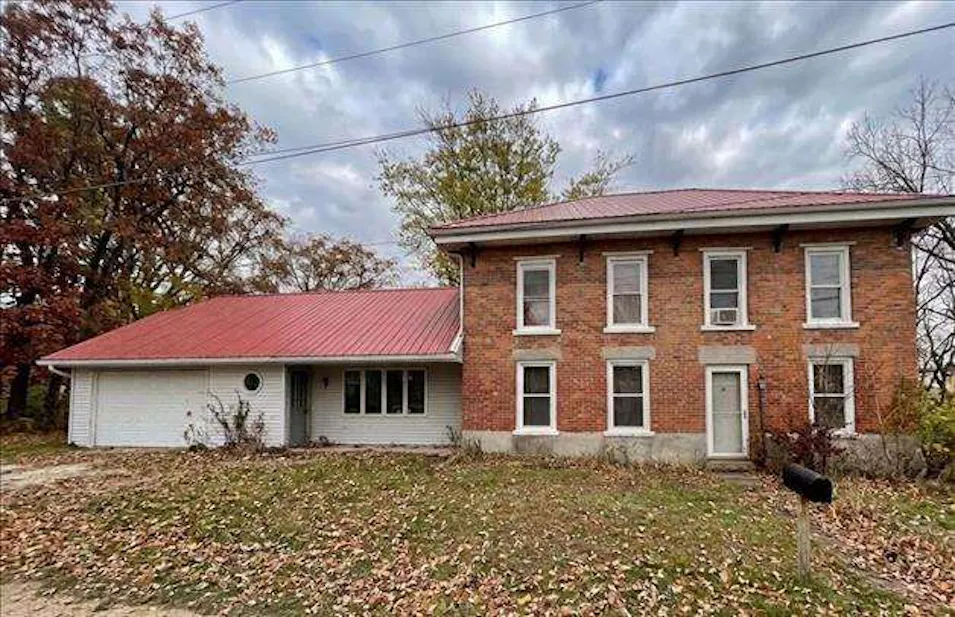 110 N Water St Warren, IL 61087, Jo Daviess County