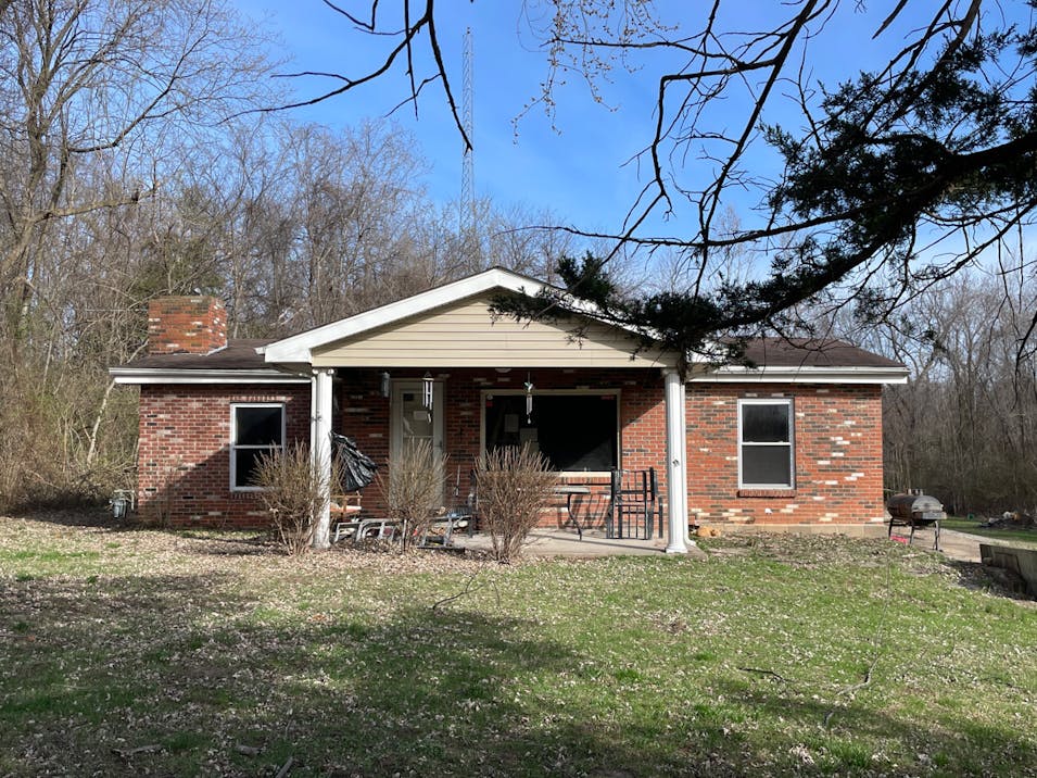 905 Kentucky St Clarksville, MO 63336, Pike County