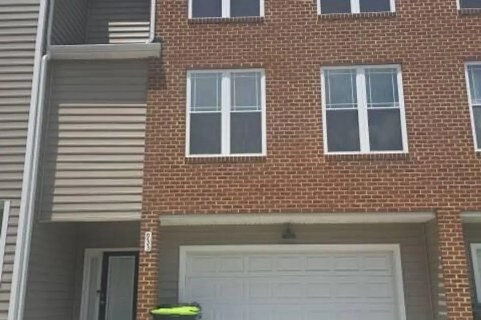 933 Eastfield Ln Newport News, VA 23602, Newport News City County