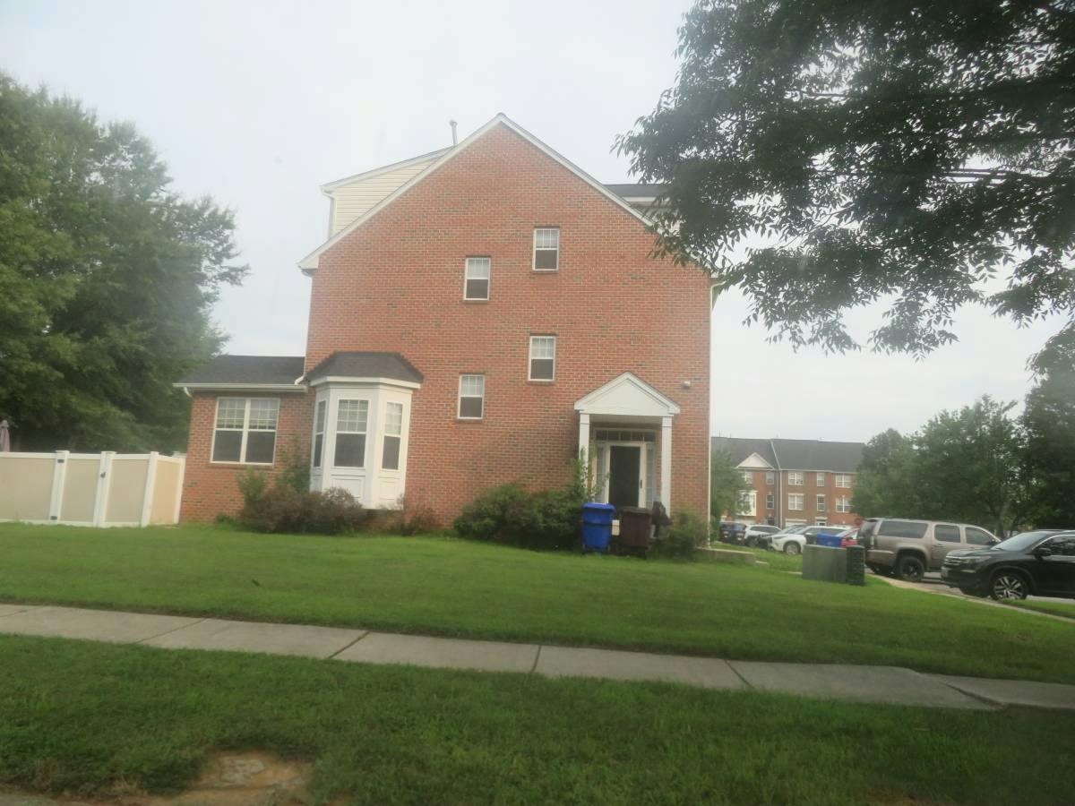 Lexington Pl, Waldorf, MD 20603