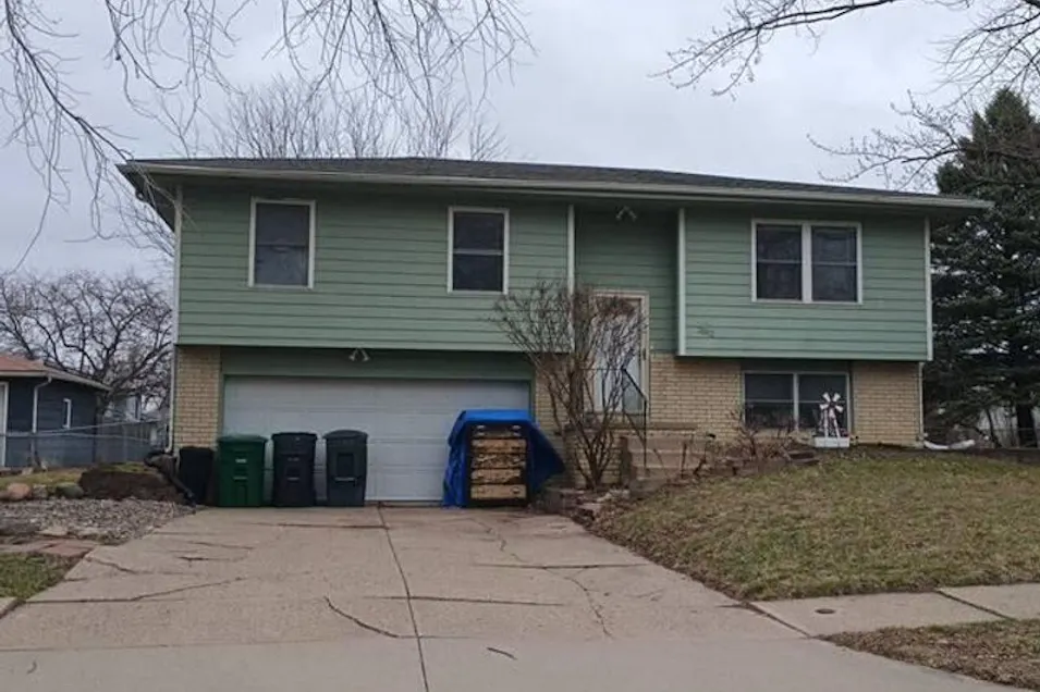 2002 NW 9th St Ankeny, IA 50023, Polk County