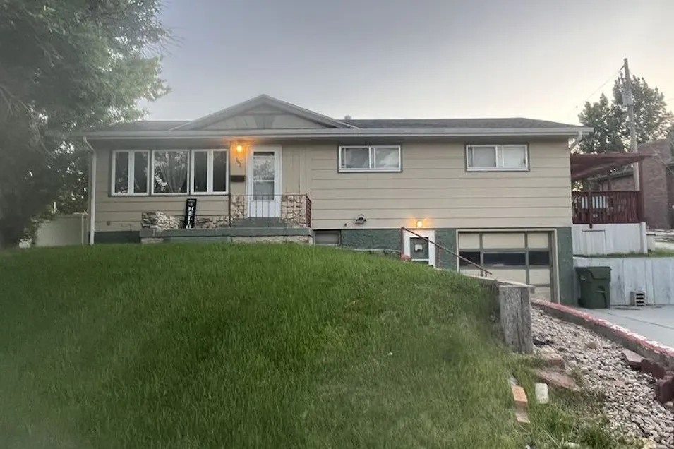 802 Westridge Parkway McCook, NE 69001, Red Willow County