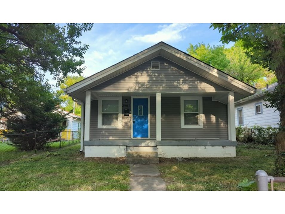 2907 Forest Manor Indianapolis, IN 46218, Marion County