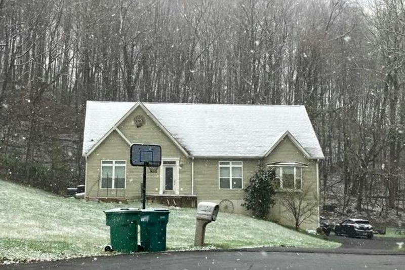 Wexford Ln, Blountville, TN 37617